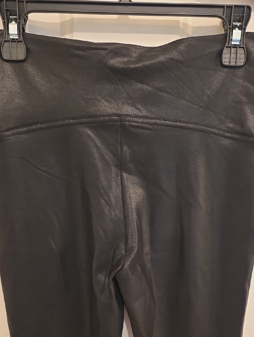 Spanx Metallic  Leggings - Picture 5 of 6
